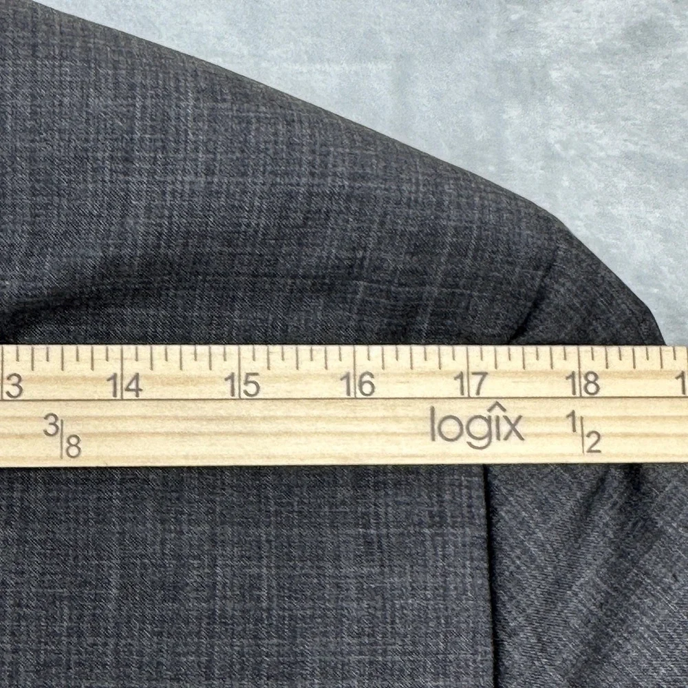 Hugo Boss Blazer Mens 38 Short Gray Wool Check Two Button Sport Coat Jacket‎